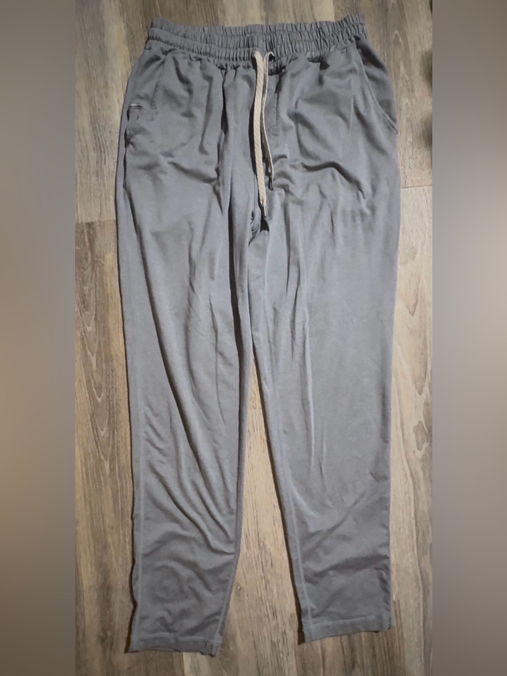 Vuori Men's Charcoal Drawstring Joggers